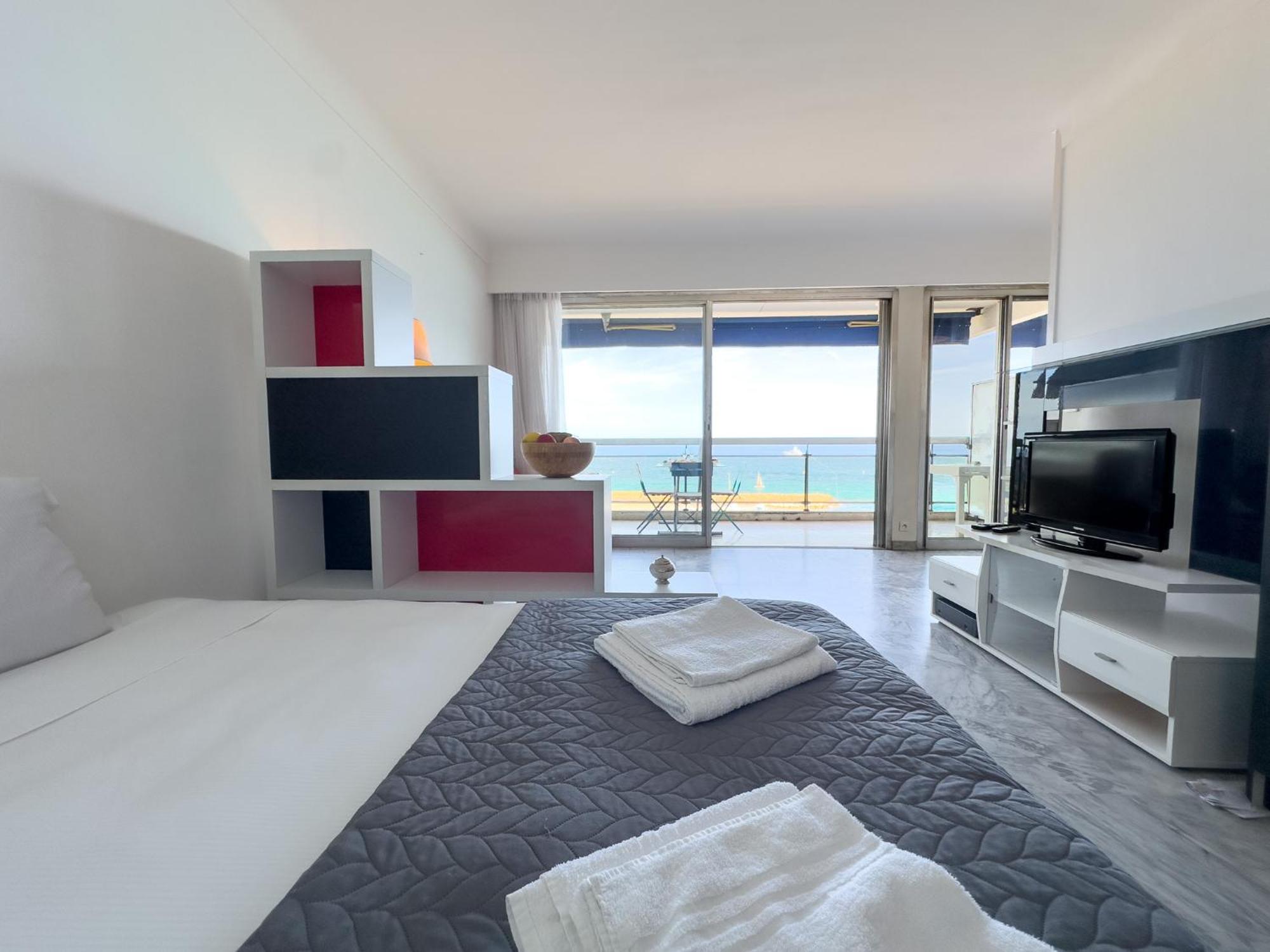 On The Beach, Rickeys Roquebrune-Cap-Martin